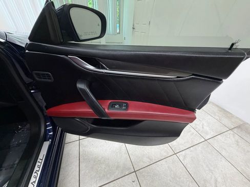 Used 2019 Maserati Ghibli RWD image 20