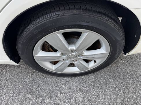 Used 2005 Lexus ES 330 FWD image 23