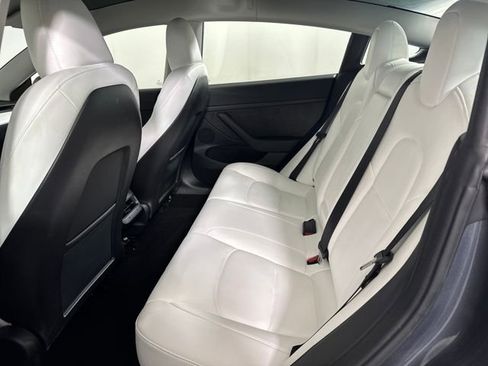 Used 2023 Tesla Model 3 Standard Range image 22
