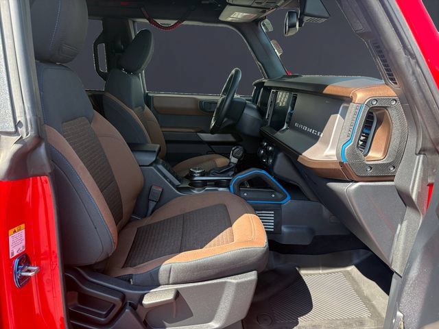 Used 2022 Ford Bronco Outer Banks AWD/4WD image 15