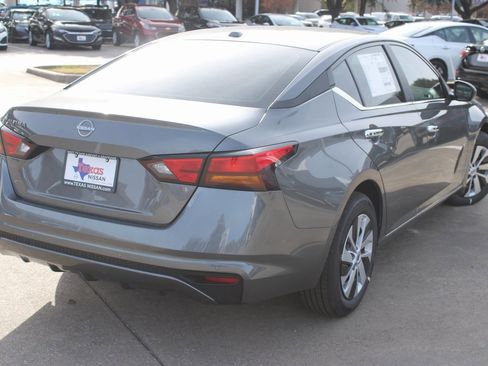 New 2025 Nissan Altima 2.5 S image 5