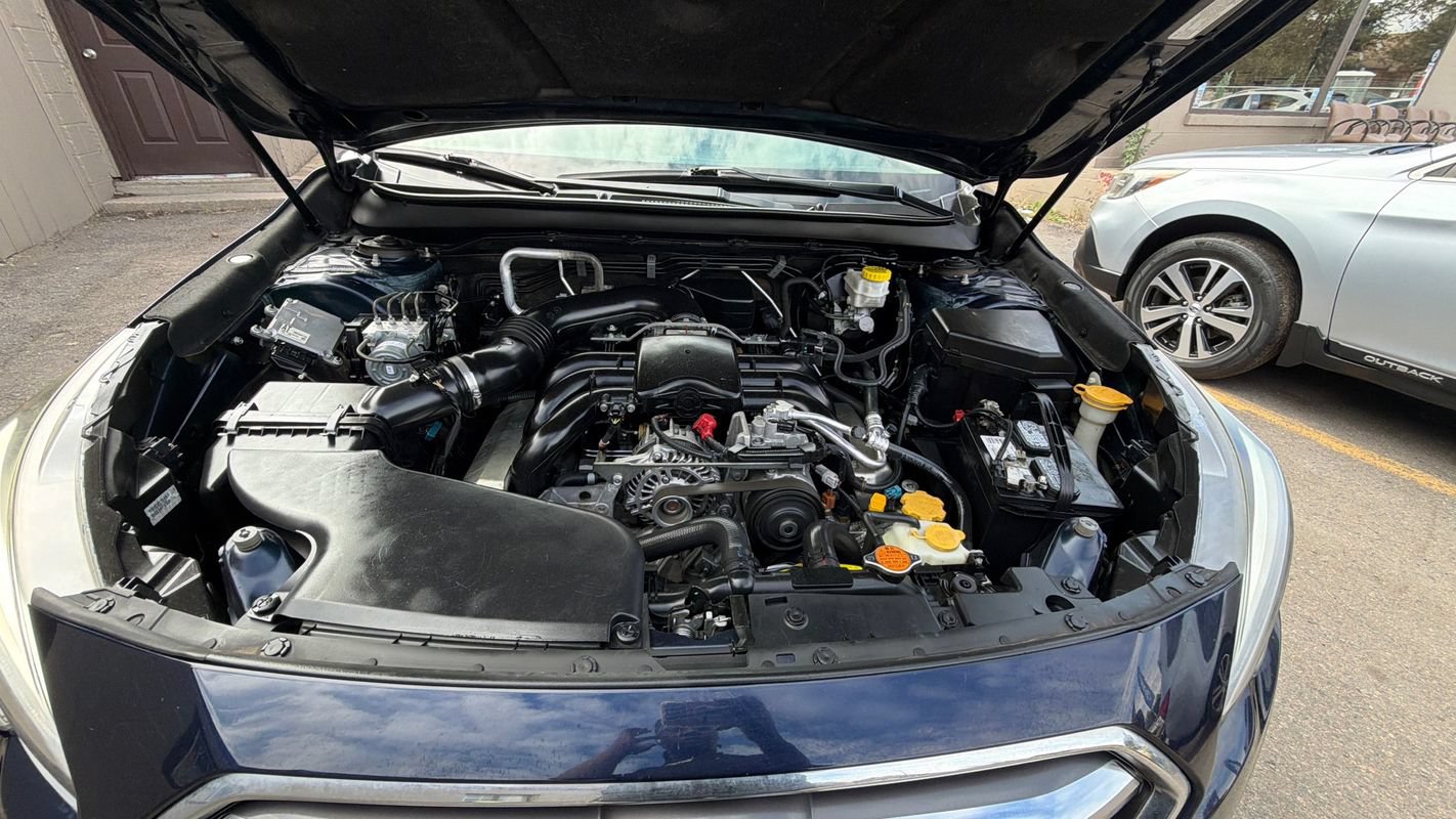 Used 2018 Subaru Outback 3.6R Limited AWD/4WD image 23