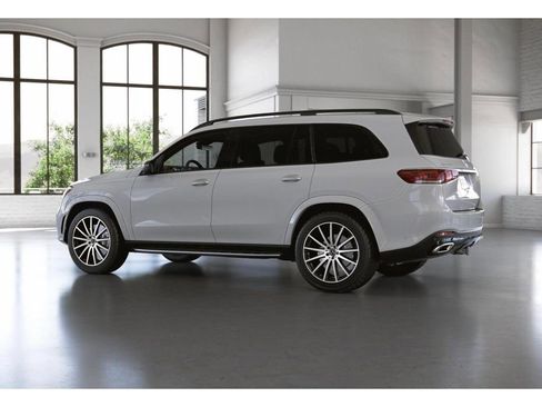 Certified 2022 Mercedes-Benz GLS 450 4MATIC image 32