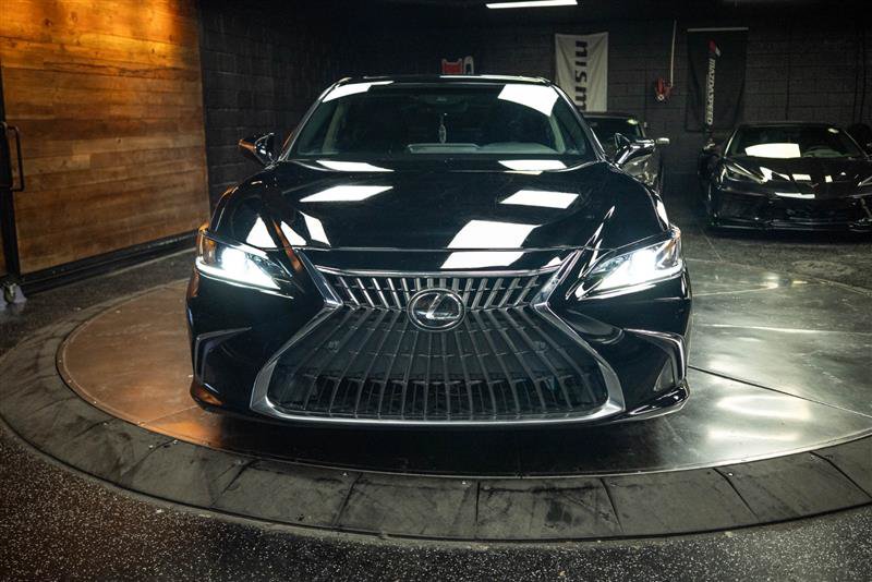 Used 2023 Lexus ES 350 w/ Premium Package FWD image 4