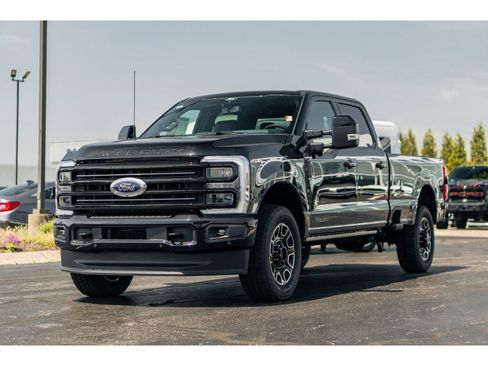 New 2025 Ford F250 Platinum AWD/4WD image 2