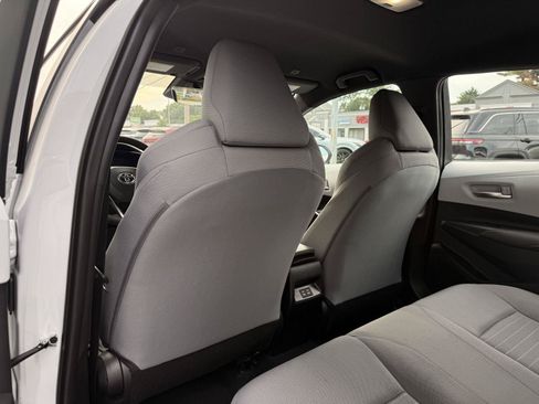Used 2025 Toyota Corolla SE FWD image 29