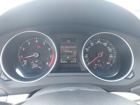 Used 2017 Volkswagen Jetta SE FWD image 12