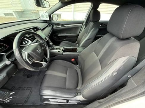 Used 2019 Honda Civic Sport image 13