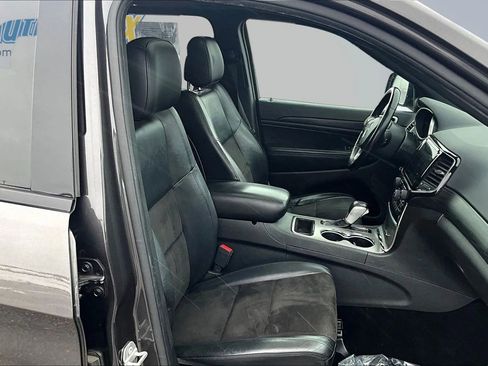 Used 2021 Jeep Grand Cherokee Laredo X AWD/4WD image 35