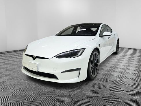 Used 2023 Tesla Model S image 1