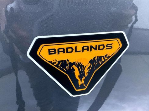 Used 2025 Ford Bronco Sport Badlands image 8