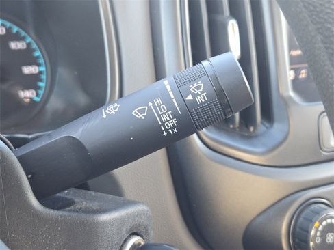 Used 2020 Chevrolet Colorado W/T w/ WT Convenience Package image 16