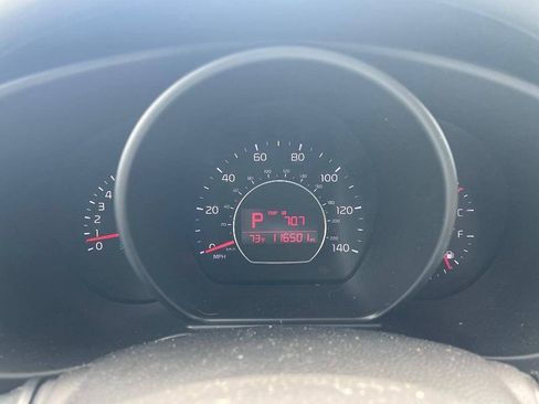 Used 2017 Kia Soul FWD image 16