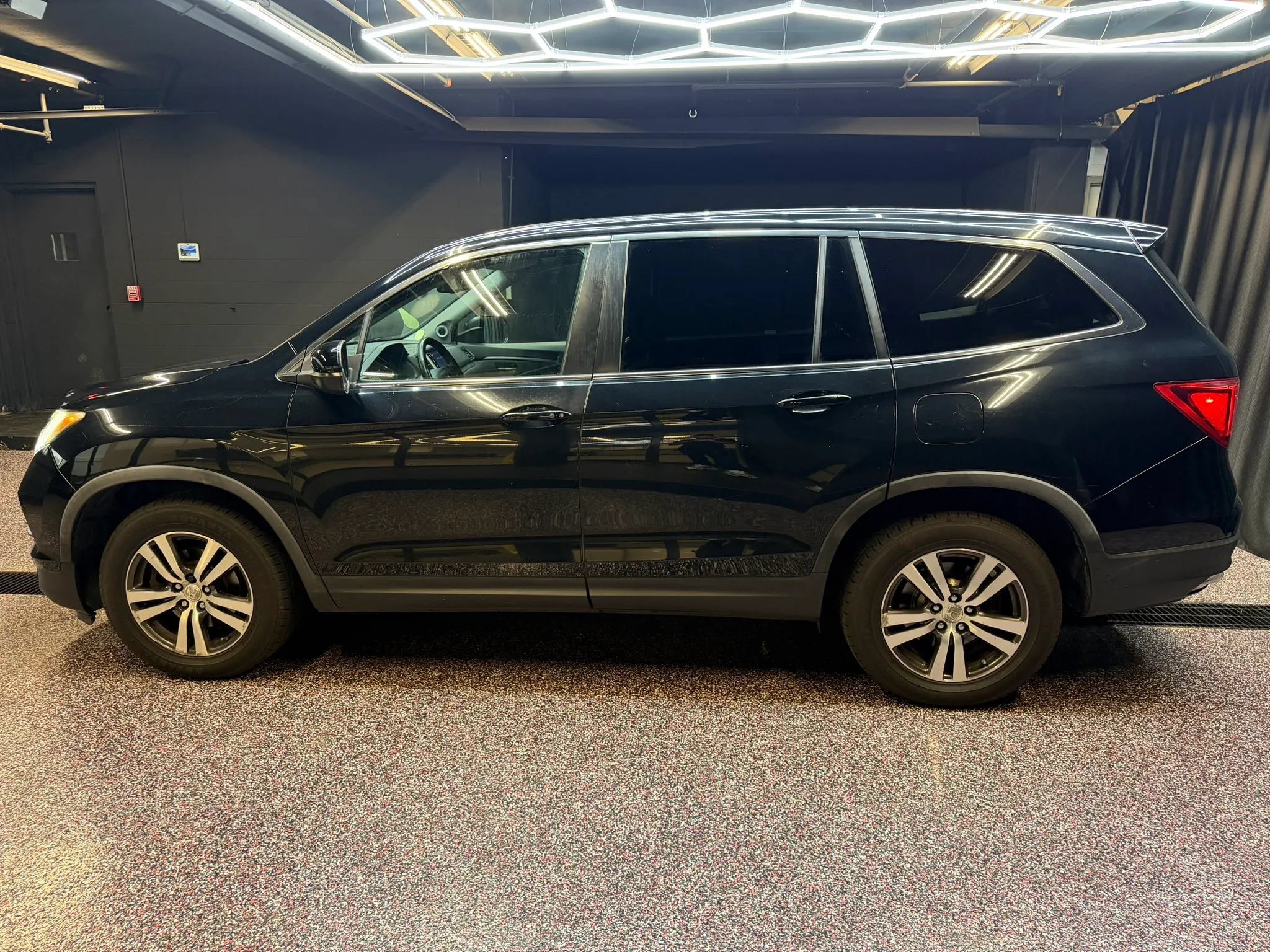 Used 2016 Honda Pilot EX-L image 4