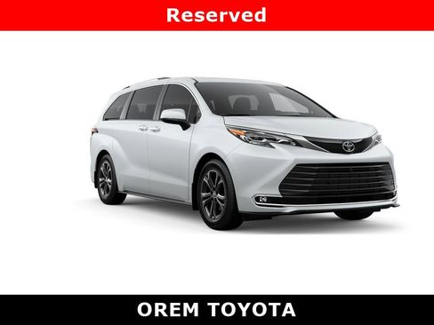 New 2026 Toyota Sienna Platinum image 15