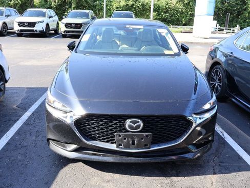 Used 2019 MAZDA MAZDA3 Sedan w/ Select Package FWD image 2