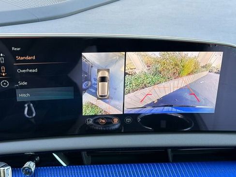 New 2026 Cadillac Optiq Luxury 1 image 20