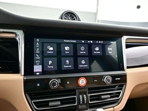 New 2026 Porsche Macan S image 10