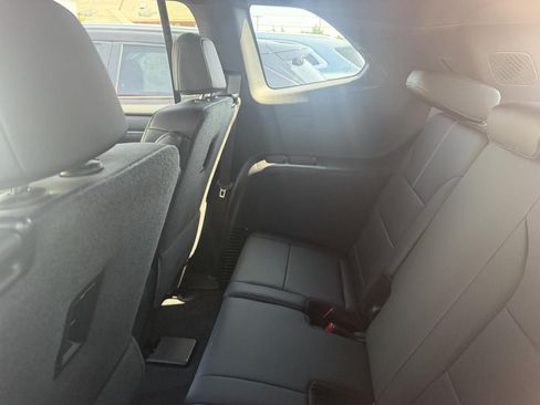 Used 2025 GMC Acadia Elevation w/ Elevation Premium Package AWD/4WD image 14