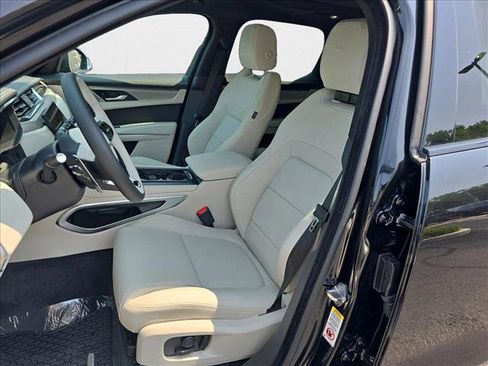 New 2026 Jaguar F-PACE R-Dynamic S image 12