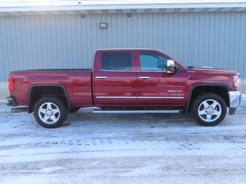 Used 2015 GMC Sierra 2500 SLT image 2