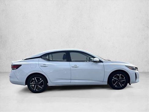 Used 2025 Nissan Sentra SV FWD image 4