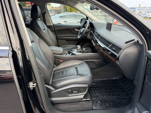 Used 2018 Audi Q7 3.0T Premium Plus w/ Premium Plus Package image 7