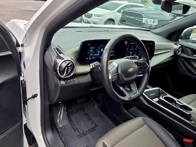 Used 2025 Chevrolet Equinox LT w/ Convenience Package II AWD/4WD image 22