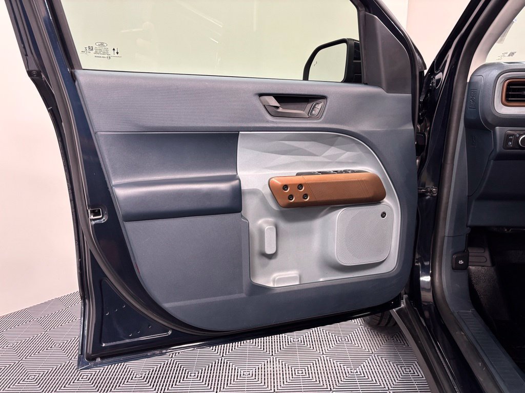 Used 2022 Ford Maverick Lariat w/ Lariat Luxury Package FWD image 28