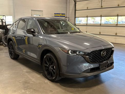 Certified 2025 MAZDA CX-5 Carbon Edition AWD/4WD image 3