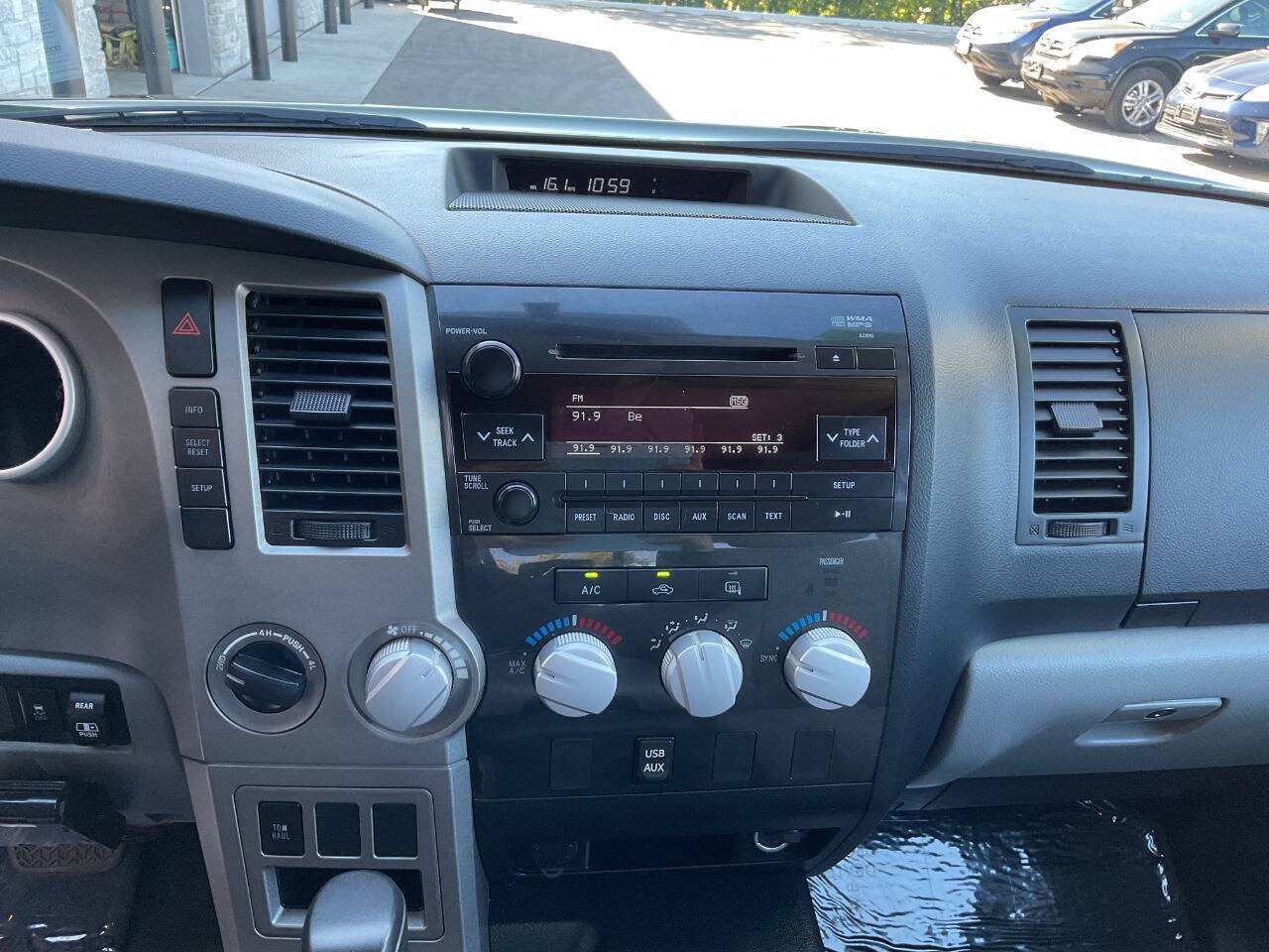 Used 2013 Toyota Tundra 4x4 Double Cab w/ TRD Off-Road Pkg image 20