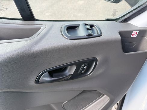 Used 2020 Ford Transit 350 T-350 RWD DRW 156 WB 9950 GVW image 14