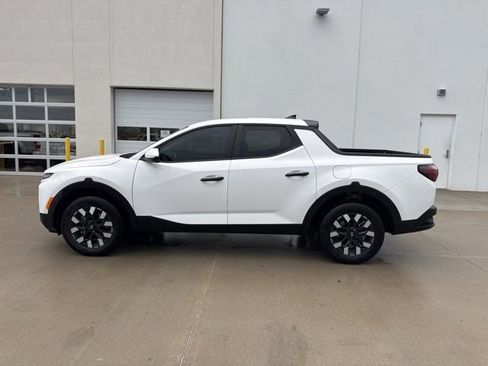 Used 2025 Hyundai Santa Cruz SE image 6