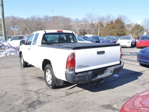Used 2015 Toyota Tacoma 2WD Access Cab image 3