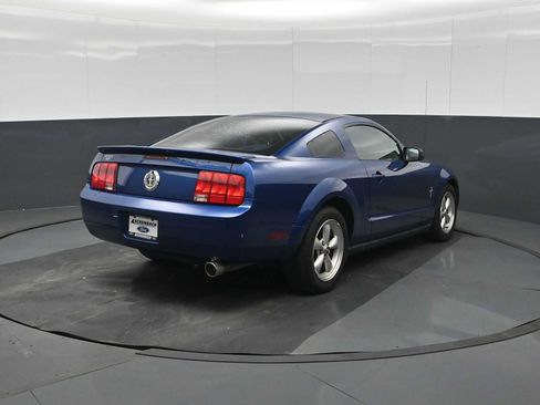 Used 2007 Ford Mustang Coupe RWD image 8