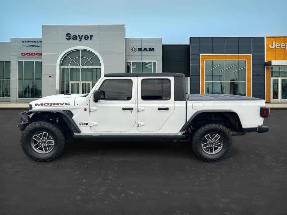 Used 2021 Jeep Gladiator Mojave w/ Cold Weather Group AWD/4WD image 4