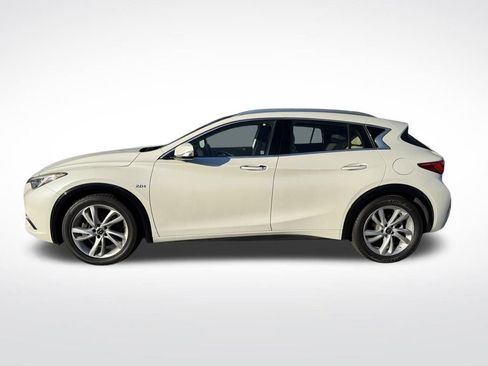 Used 2019 INFINITI QX30 image 3