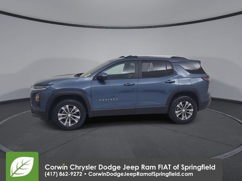 Used 2025 Chevrolet Equinox LT w/ Convenience Package II FWD image 8