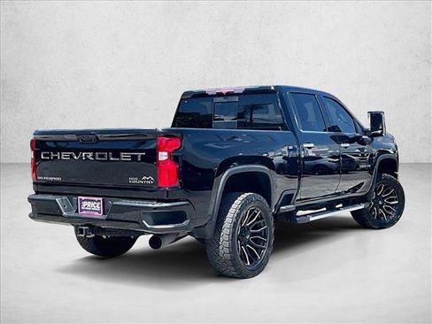 Used 2022 Chevrolet Silverado 2500 High Country w/ Safety Package II AWD/4WD image 2