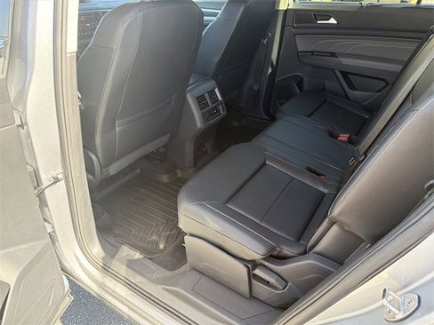 Used 2021 Volkswagen Atlas SE image 21