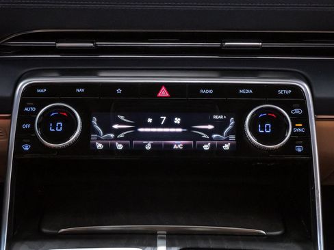 Certified 2024 Genesis GV80 3.5T Advanced w/ Advanced Package AWD/4WD image 19