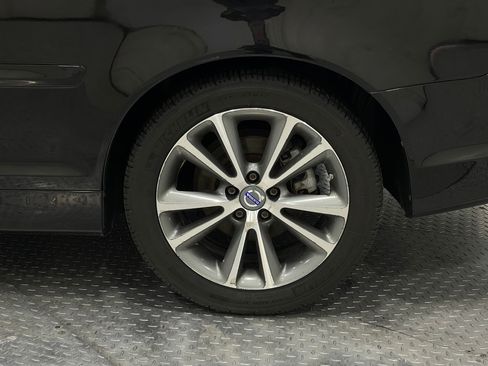 Used 2013 Volvo C70 T5 image 32