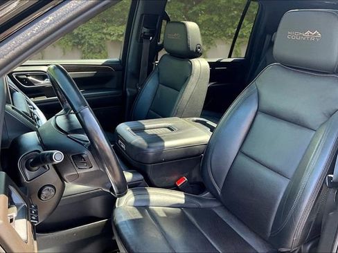 Used 2022 Chevrolet Suburban High Country AWD/4WD image 21