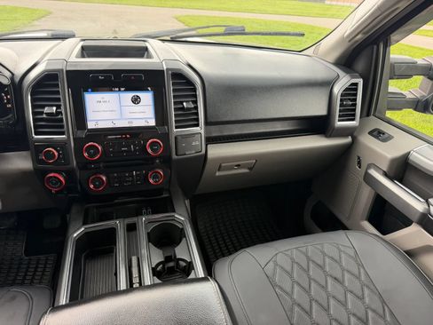Used 2016 Ford F150 XLT w/ Equipment Group 302A Luxury AWD/4WD image 15