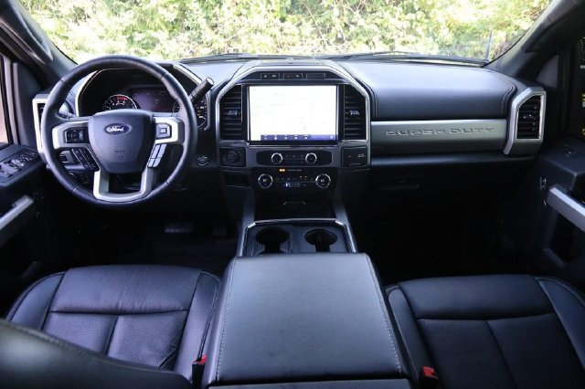 Used 2022 Ford F350 Lariat w/ Black Appearance Package AWD/4WD image 23