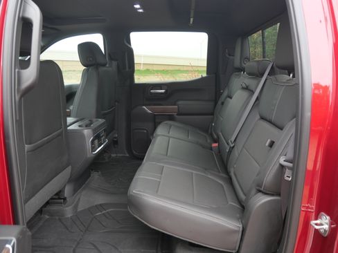 Used 2019 Chevrolet Silverado 1500 High Country image 9