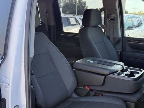 Used 2025 Chevrolet Silverado 2500 LT w/ Convenience Package image 19