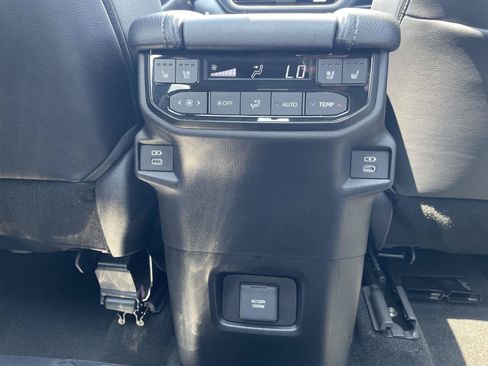 Used 2026 Toyota Grand Highlander AWD Hybrid image 28