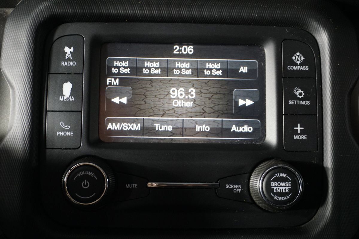 Used 2018 Jeep Wrangler Unlimited Sport AWD/4WD image 15