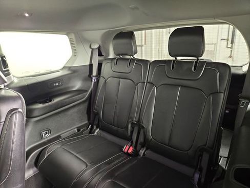 Used 2021 Jeep Grand Cherokee L Limited image 16